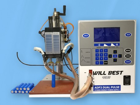300焦耳双脉冲储能式动力电池点焊机 300焦耳双脉冲储能式动力电池点焊机